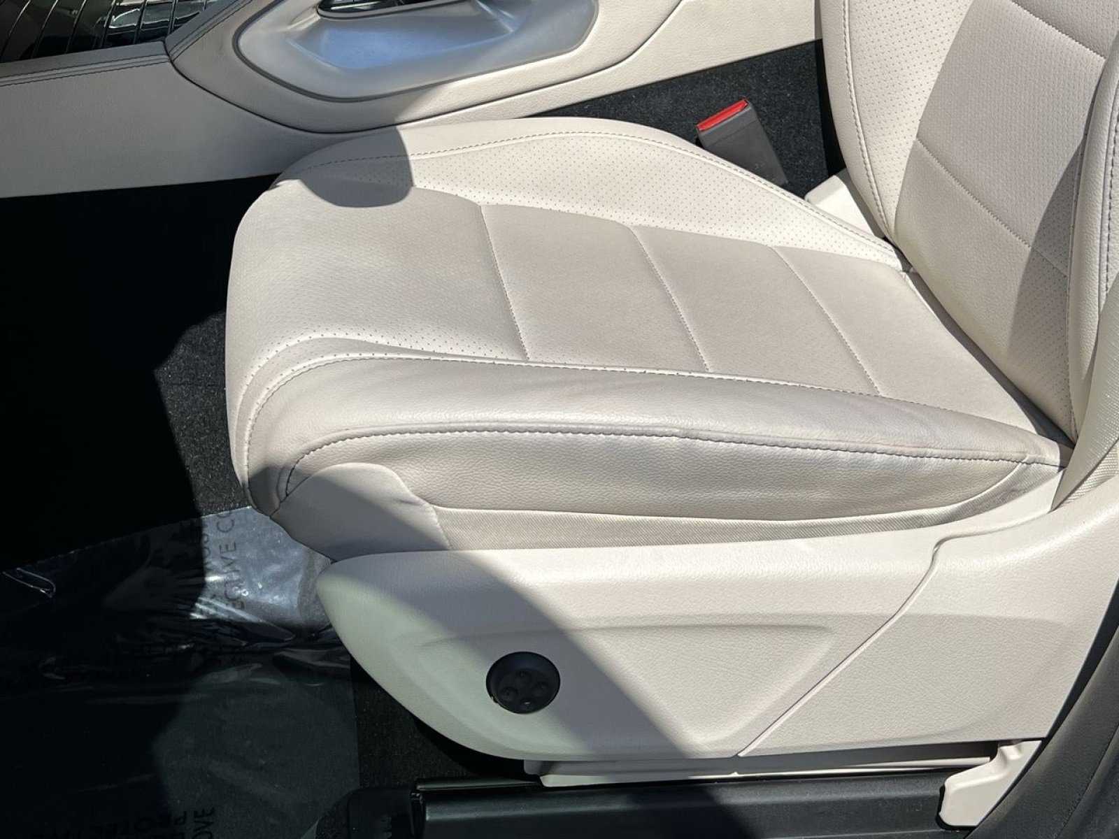 Used 2022 Mercedes-Benz GLE 350 4MATIC image 11