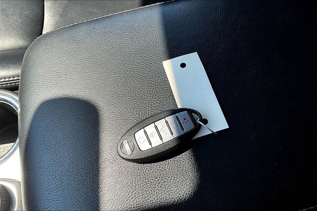 Used 2019 Nissan Pathfinder S image 36