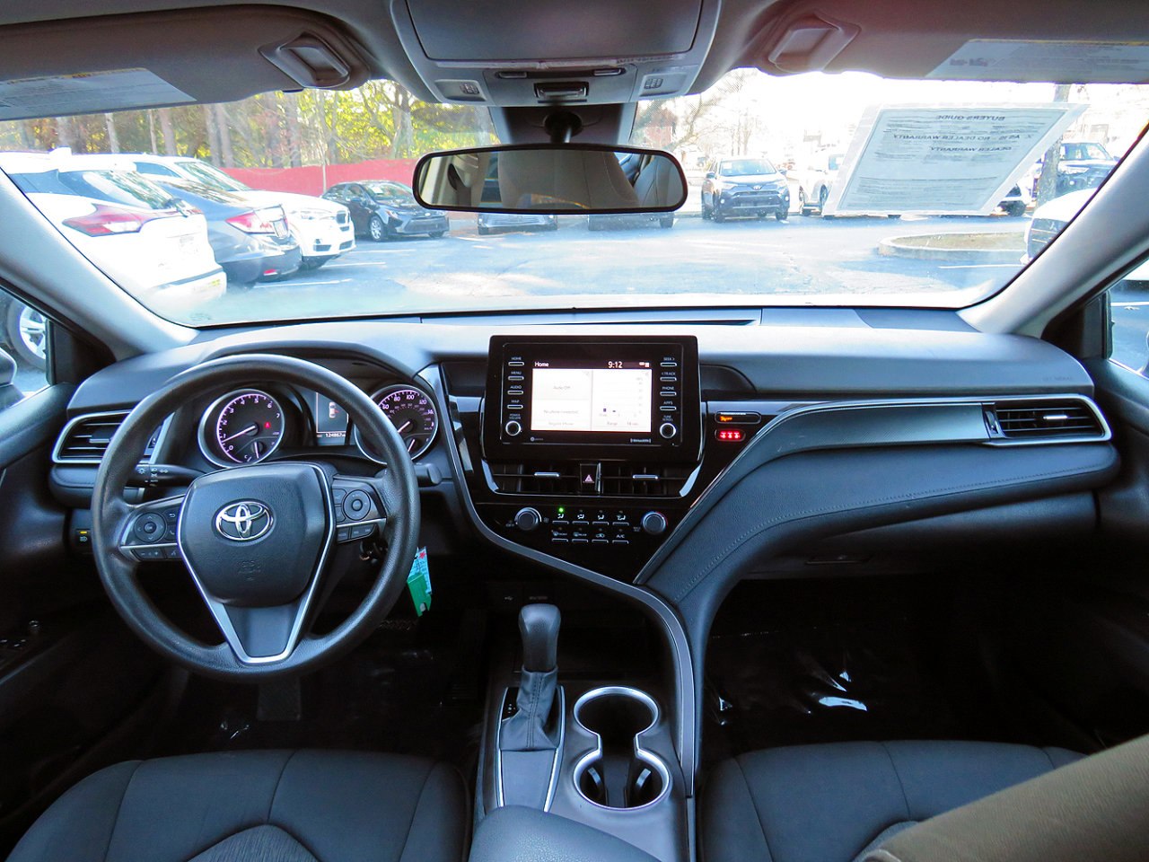 Used 2021 Toyota Camry LE image 17