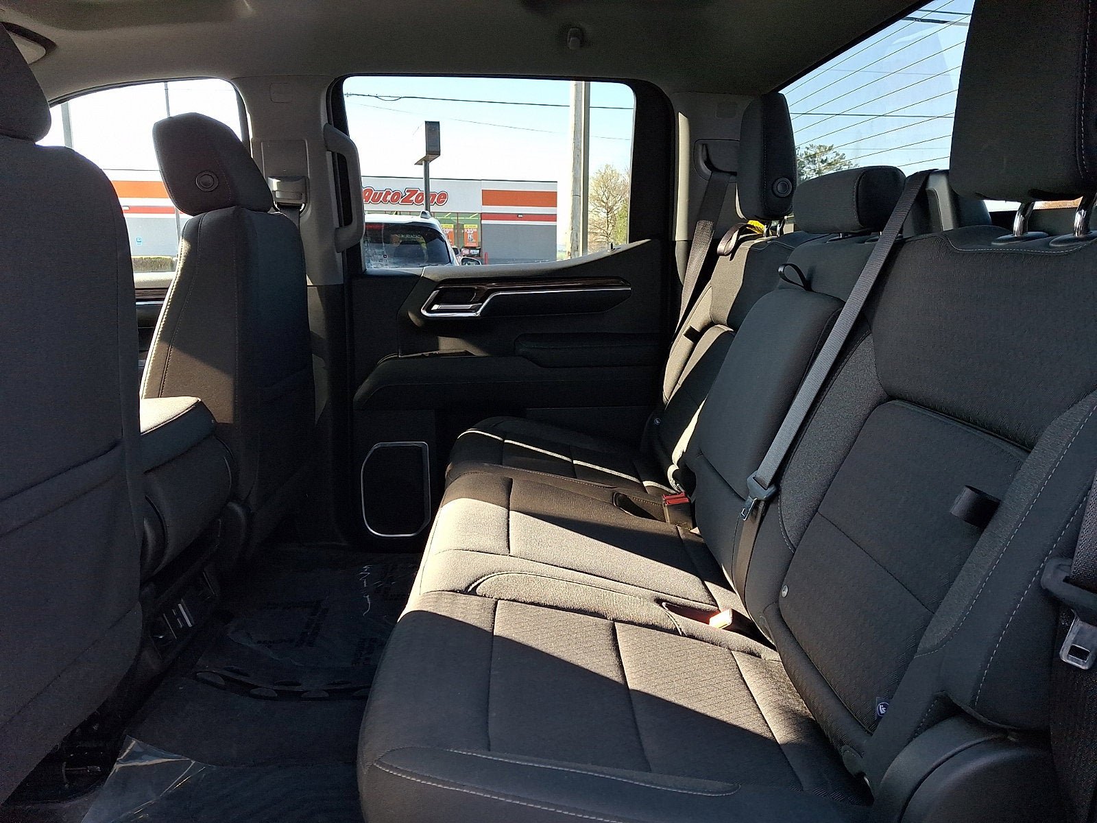 Used 2024 Chevrolet Silverado 1500 LT image 10