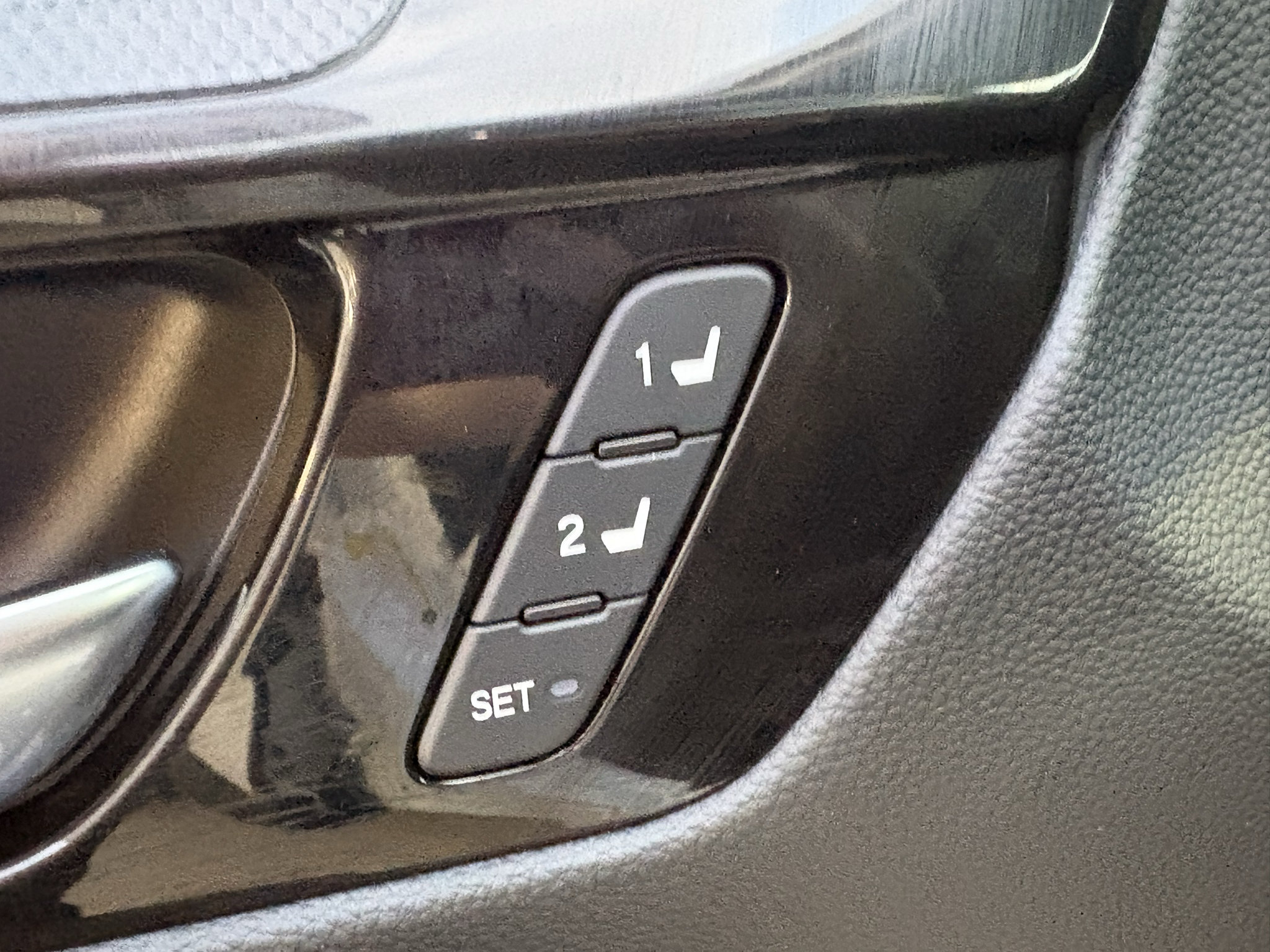 Certified 2025 Honda CR-V EX-L image 8
