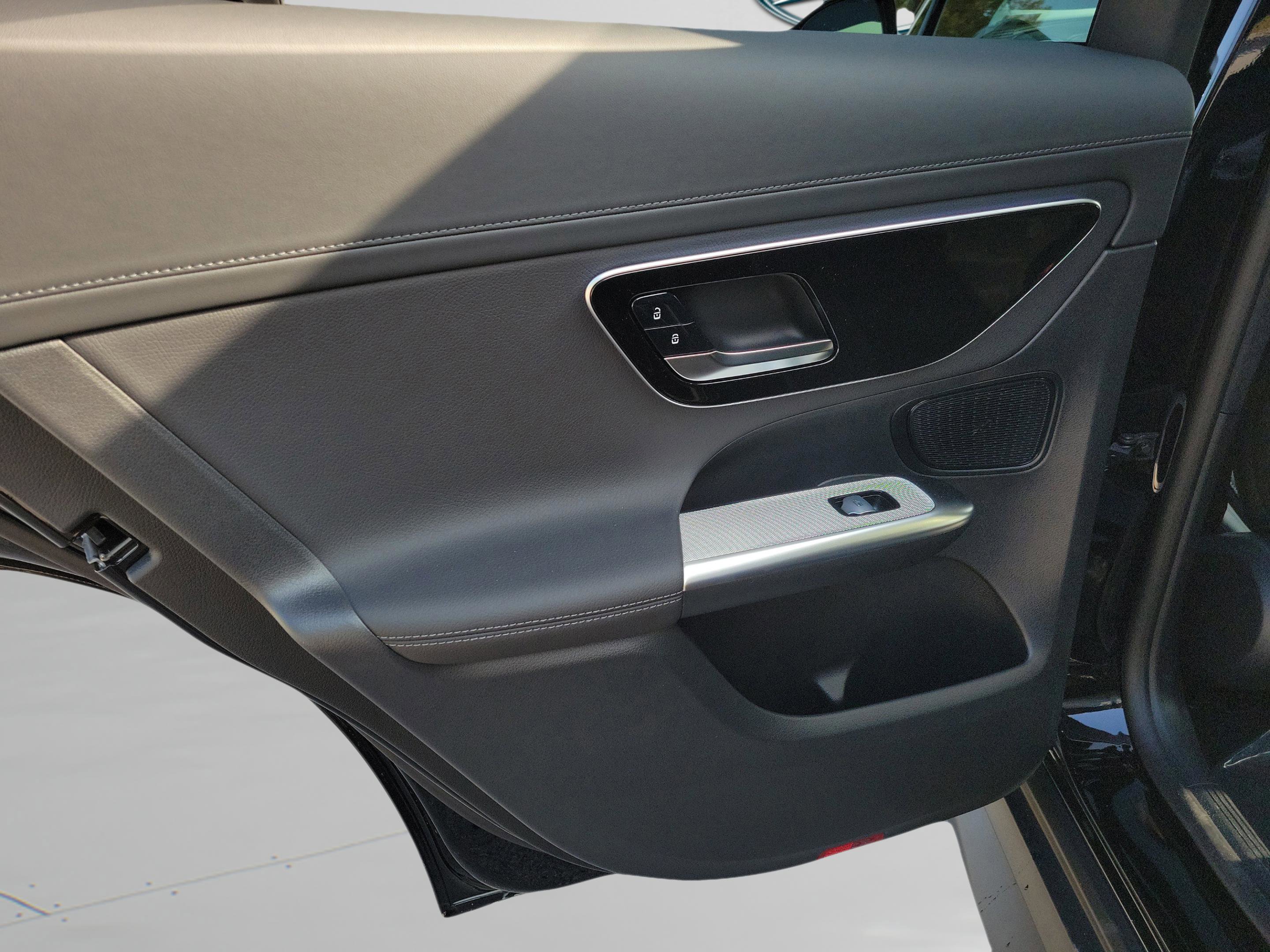 New 2026 Mercedes-Benz GLC 350e 4MATIC image 7