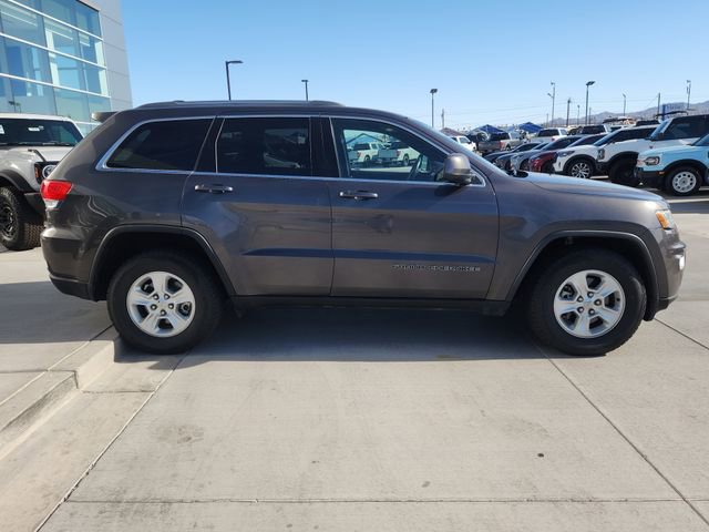 Used 2017 Jeep Grand Cherokee Laredo w/ Quick Order Package 2BE RWD image 4