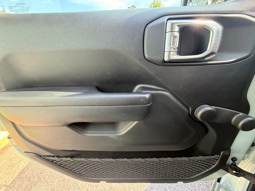 Used 2024 Jeep Wrangler Unlimited Sport AWD/4WD image 30