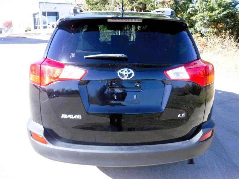 Used 2015 Toyota RAV4 LE FWD image 16