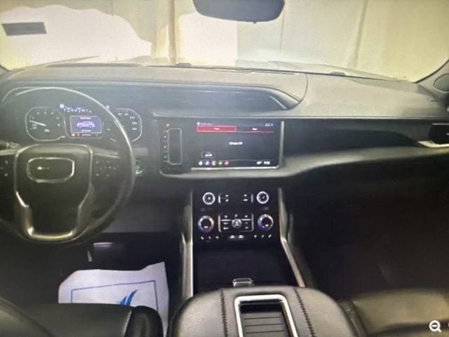 Used 2021 GMC Yukon Denali w/ Denali Premium Package AWD/4WD image 6