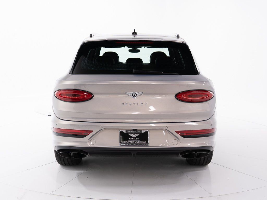 New 2025 Bentley Bentayga image 4