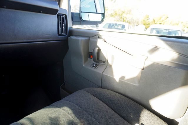 Used 2024 GMC Savana 2500 w/ Driver Convenience Package image 21