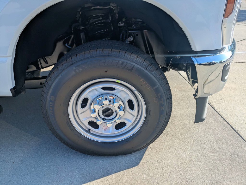 New 2027 Ford F250 XL AWD/4WD image 11