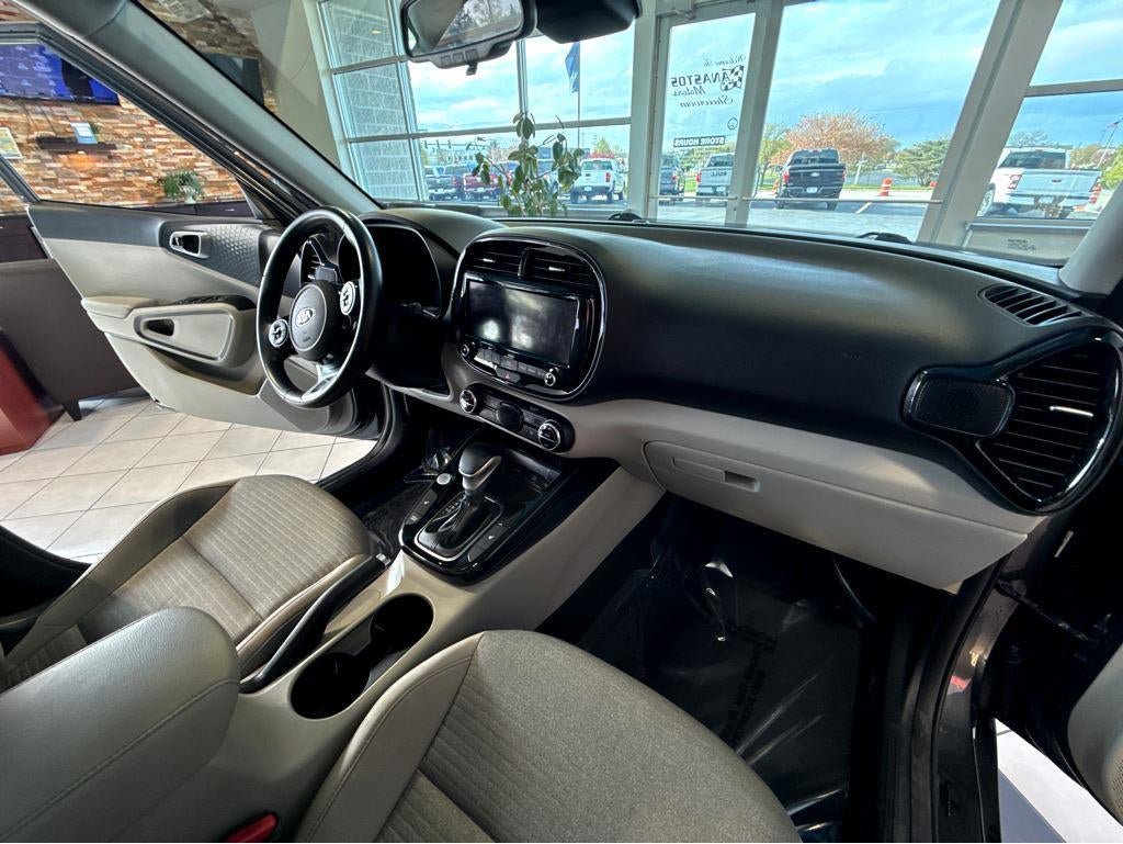 Used 2021 Kia Soul EX FWD image 26