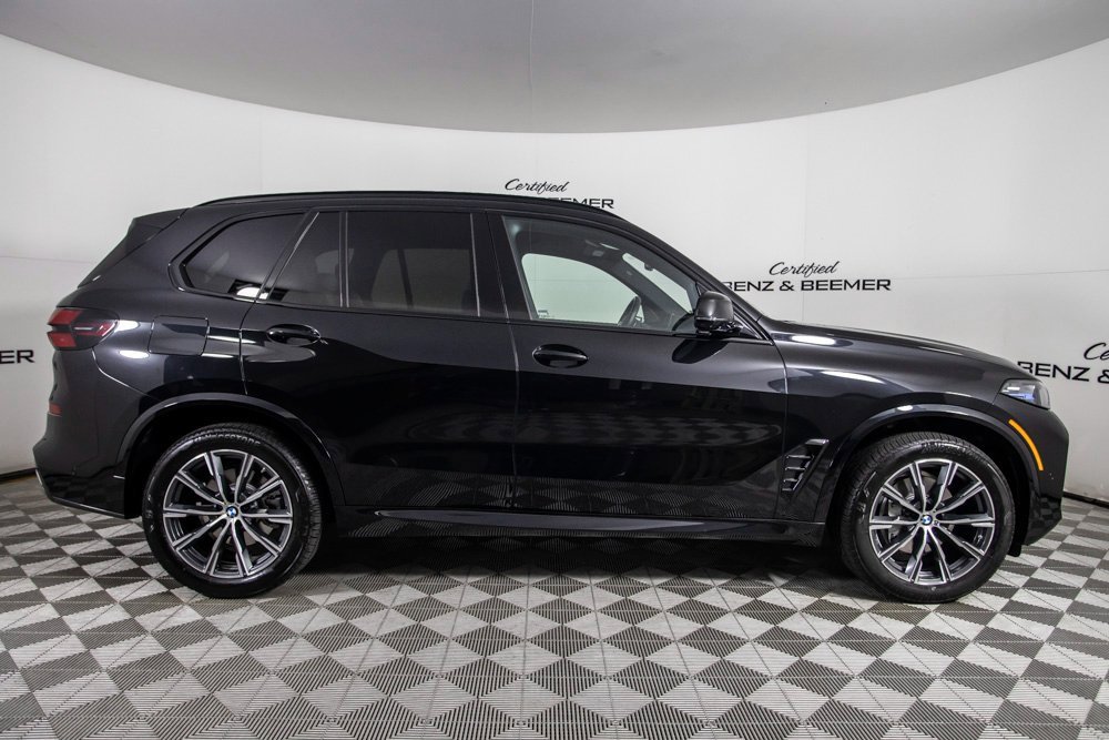Used 2026 BMW X5 sDrive40i w/ M Sport Package image 10