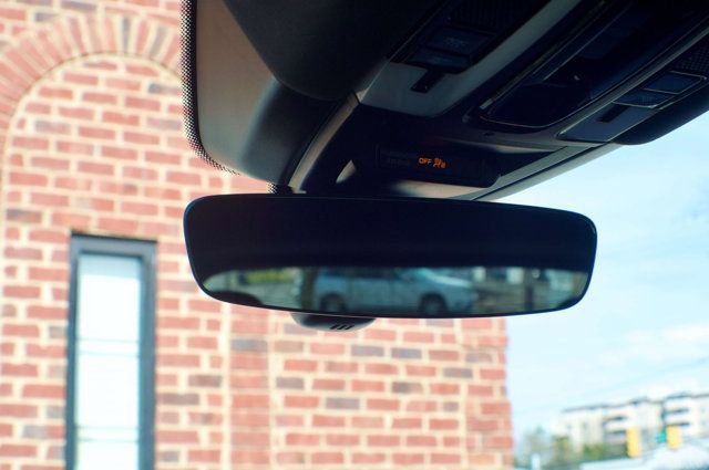 Used 2023 Porsche Cayenne image 38