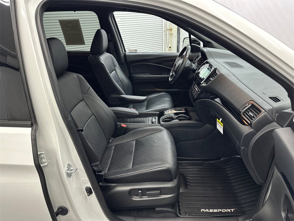 Used 2022 Honda Passport Elite image 15