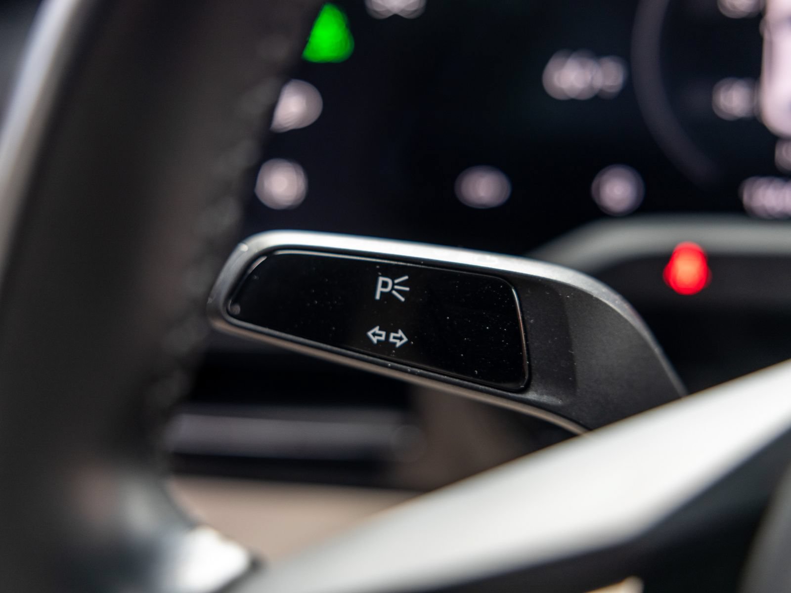 Certified 2024 Porsche Taycan 4S AWD/4WD image 32