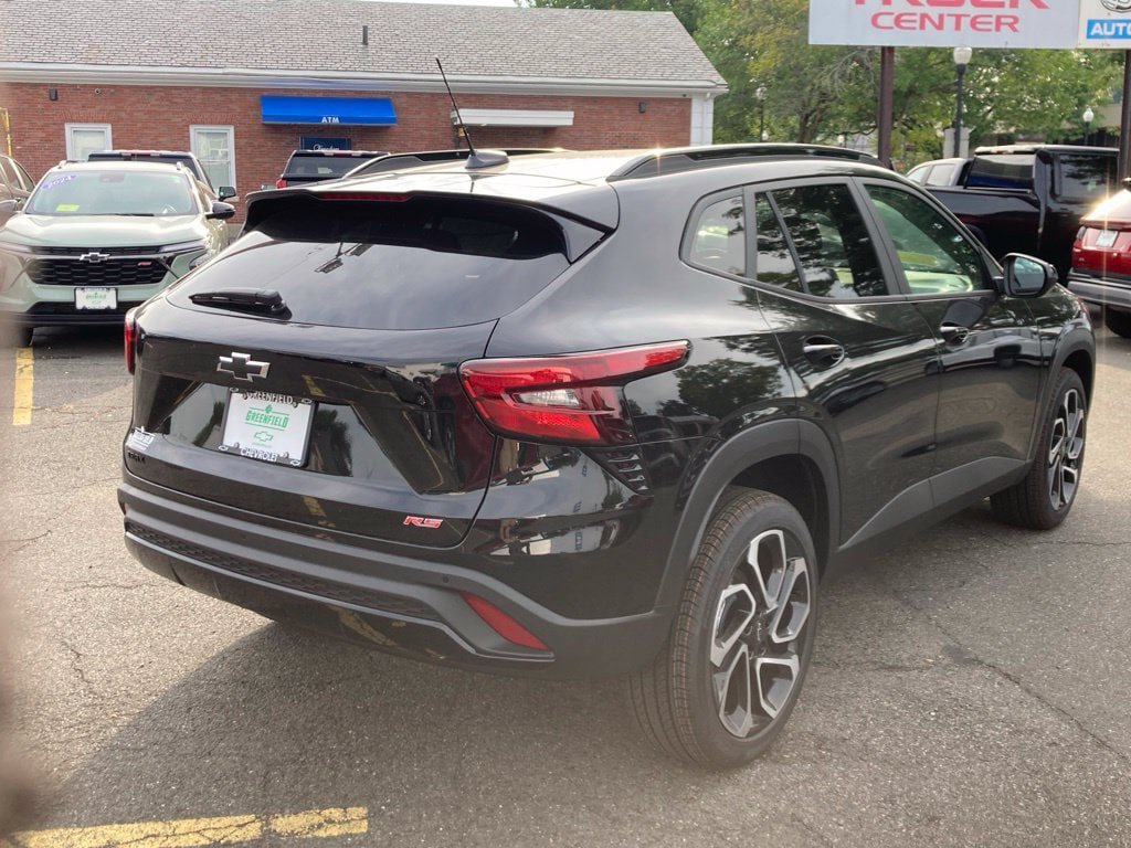 New 2026 Chevrolet Trax RS w/ Driver Confidence Package FWD image 28