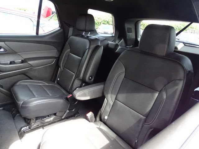 Certified 2023 Chevrolet Traverse LT w/ Rear Camera Mirror Package FWD image 9