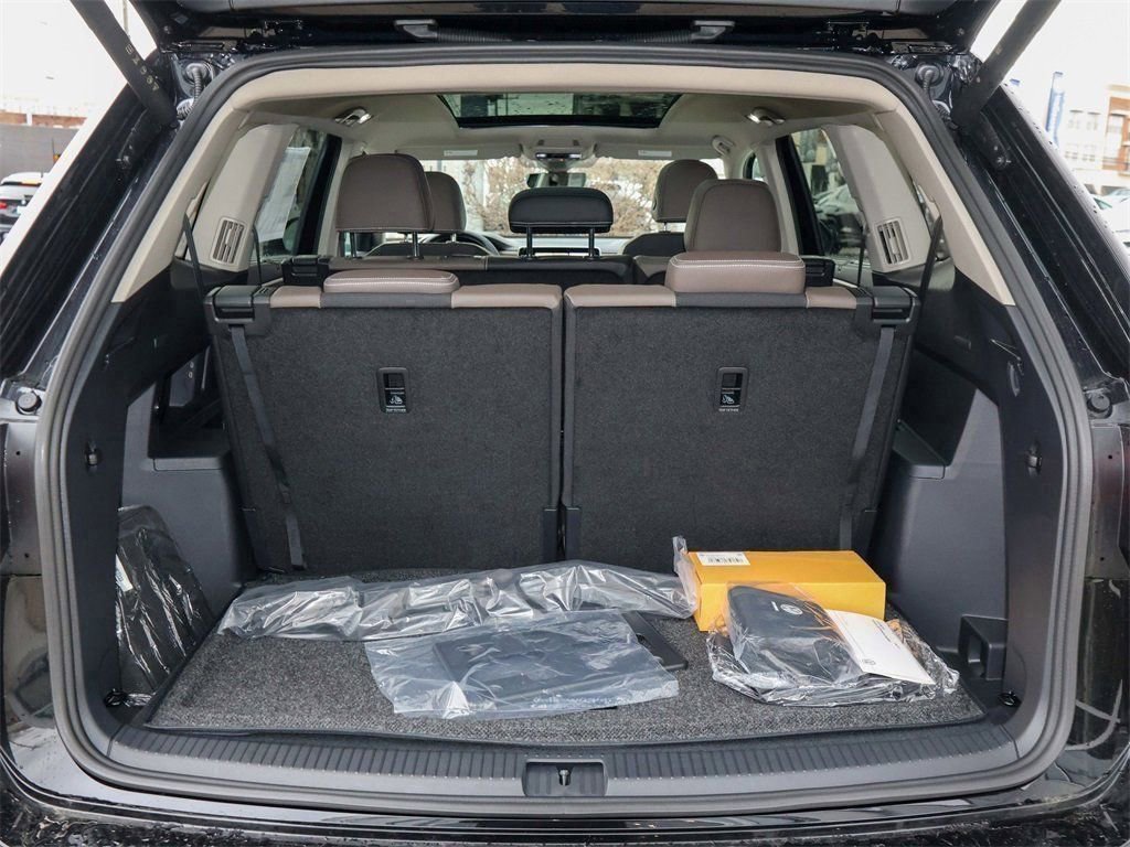 New 2026 Volkswagen Atlas SEL image 9