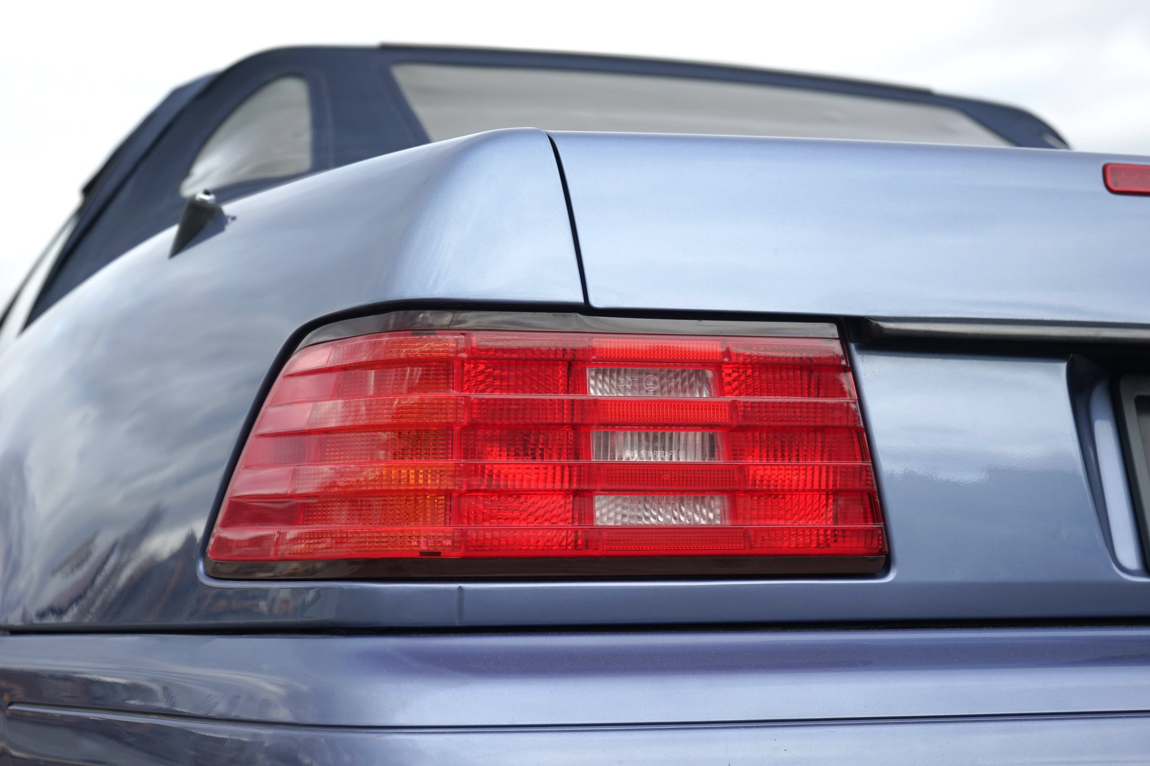 Used 1997 Mercedes-Benz SL 320 image 30