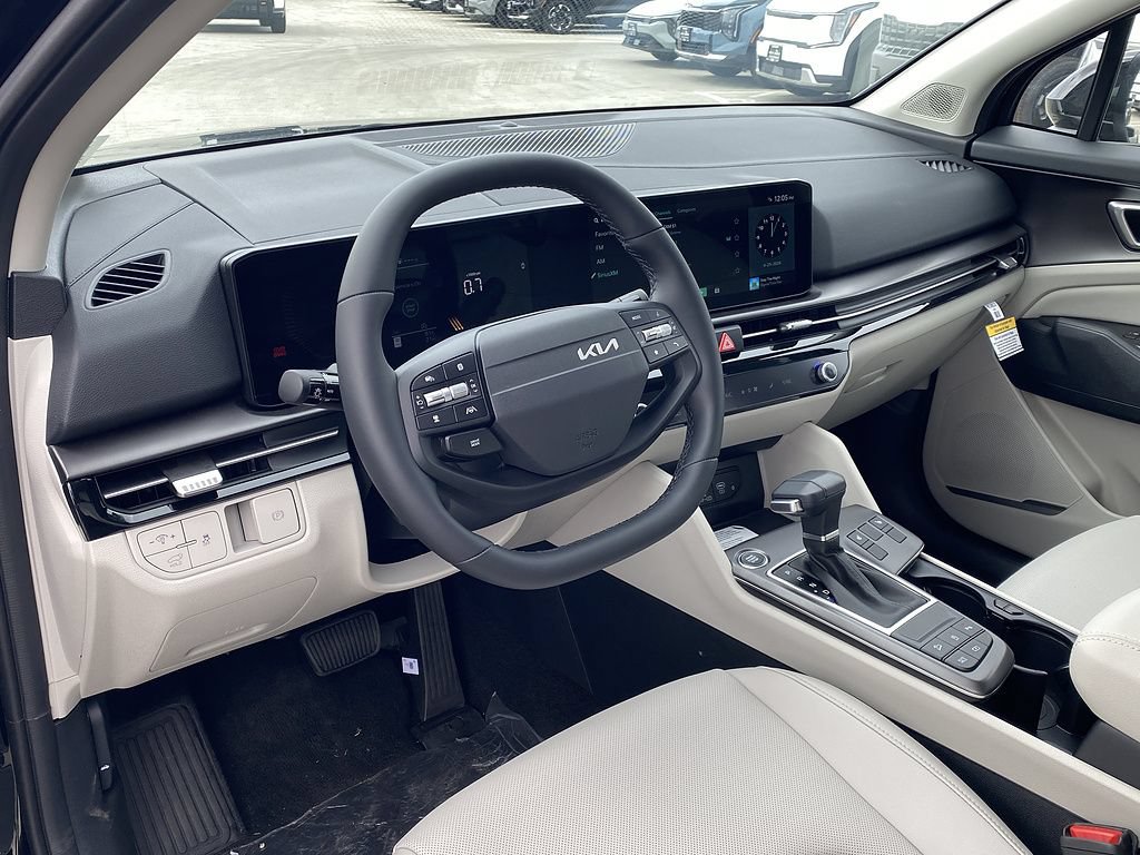 New 2026 Kia Sportage EX FWD image 12