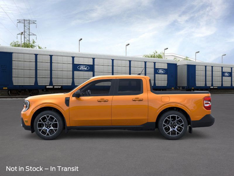 New 2026 Ford Maverick Lariat image 3