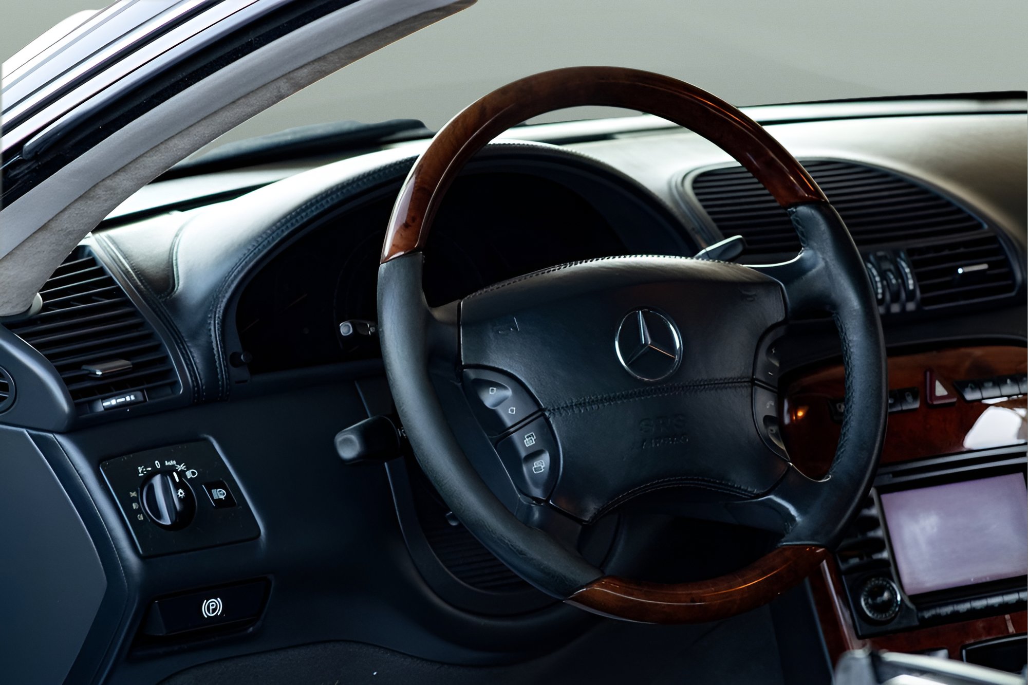 Used 2003 Mercedes-Benz CL 600 image 14