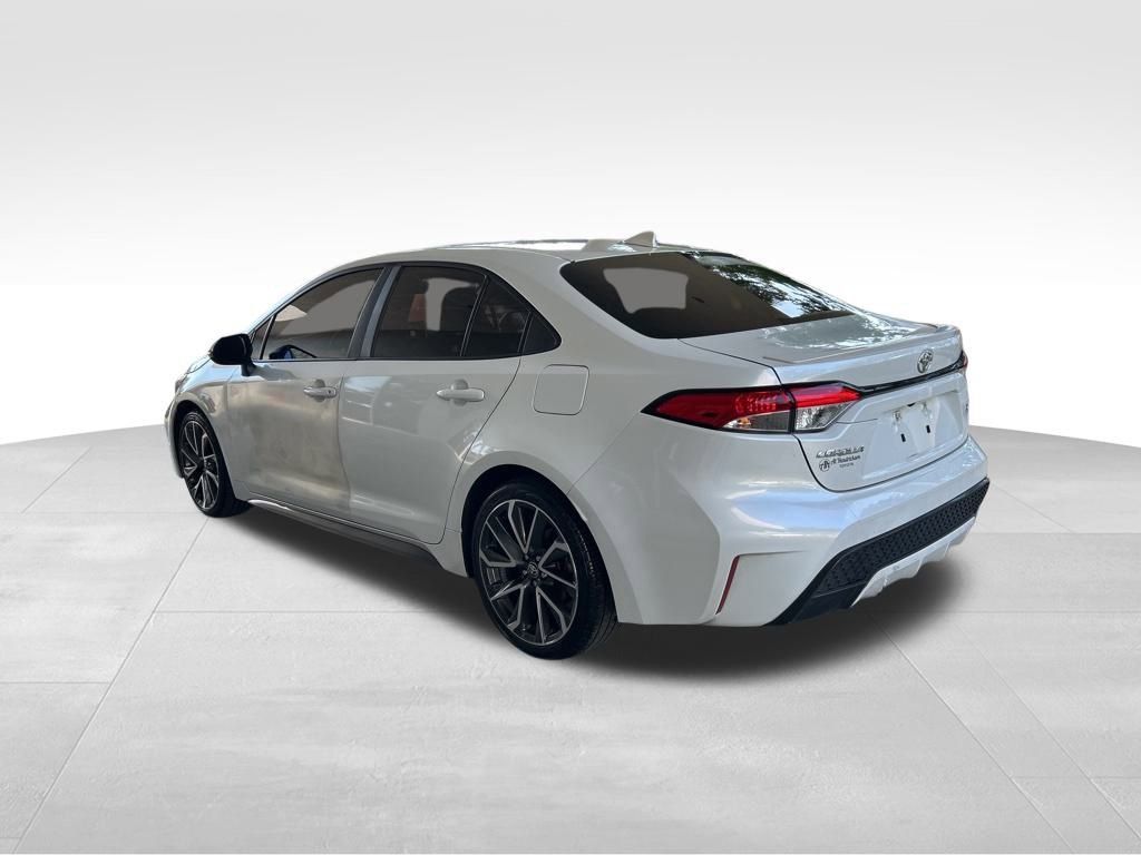 Used 2022 Toyota Corolla SE image 4