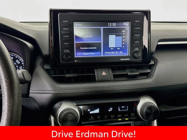 Used 2022 Toyota RAV4 LE FWD image 19