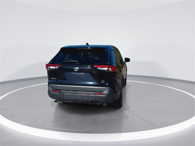 Used 2024 Toyota RAV4 LE image 9