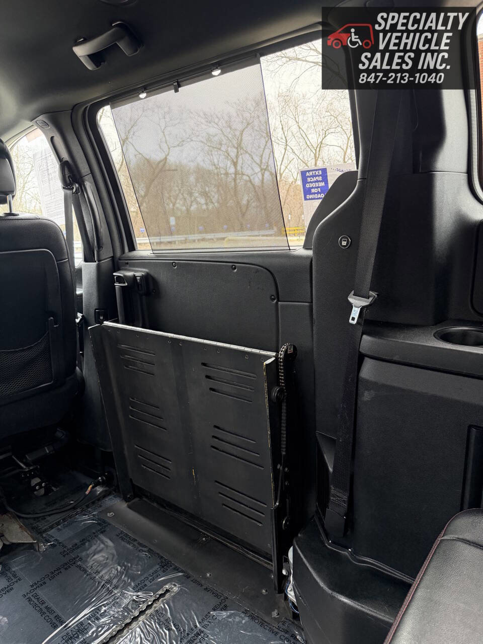 Used 2014 Dodge Grand Caravan R/T image 31