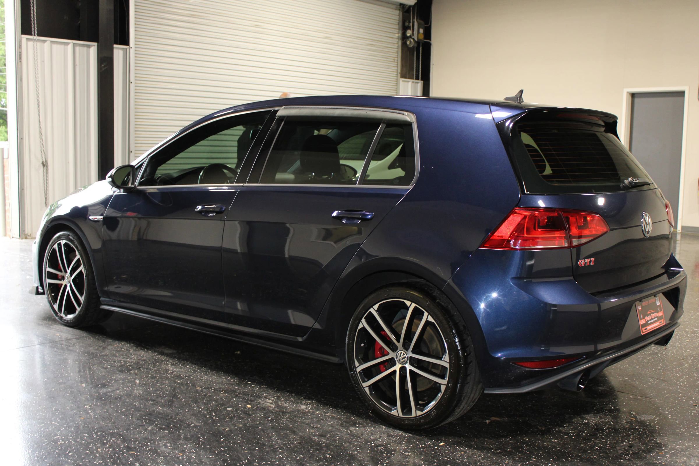 Used 2017 Volkswagen GTI Sport FWD image 5