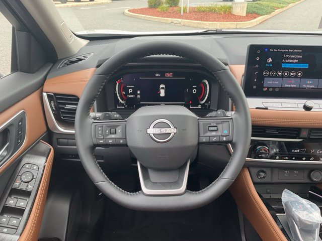 New 2026 Nissan Rogue Platinum AWD/4WD image 17