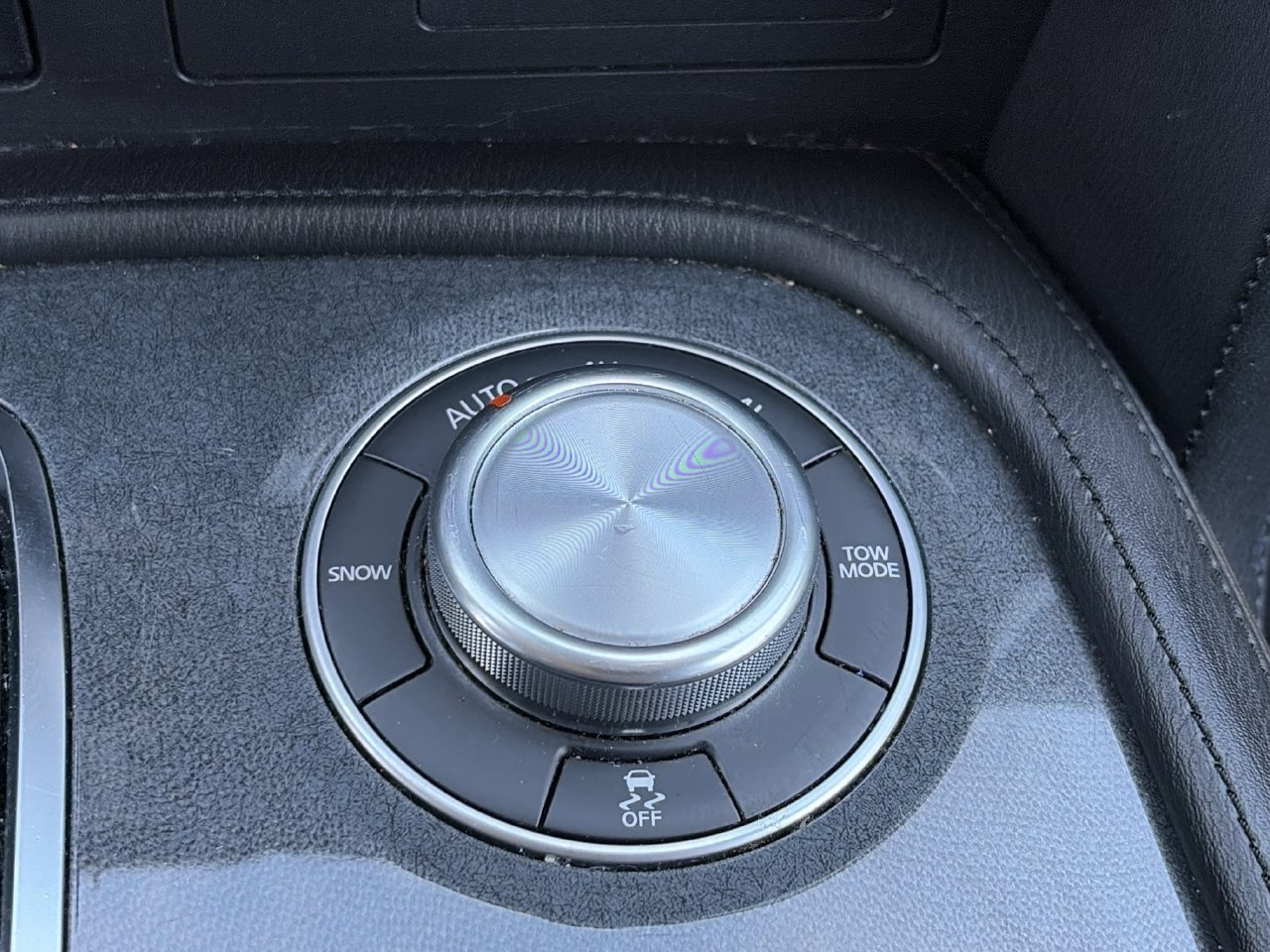 Used 2023 Nissan Armada SV AWD/4WD image 8