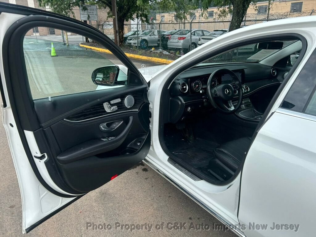 Used 2018 Mercedes-Benz E 300 4MATIC image 27