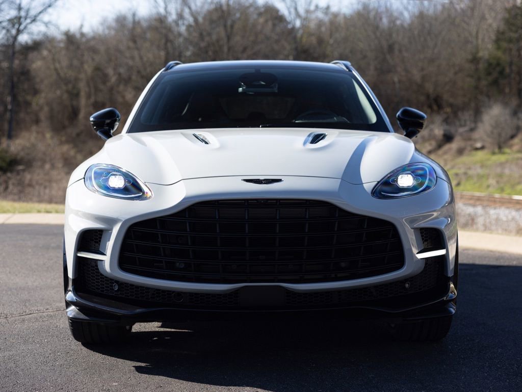 New 2026 Aston Martin DBX 707 image 12