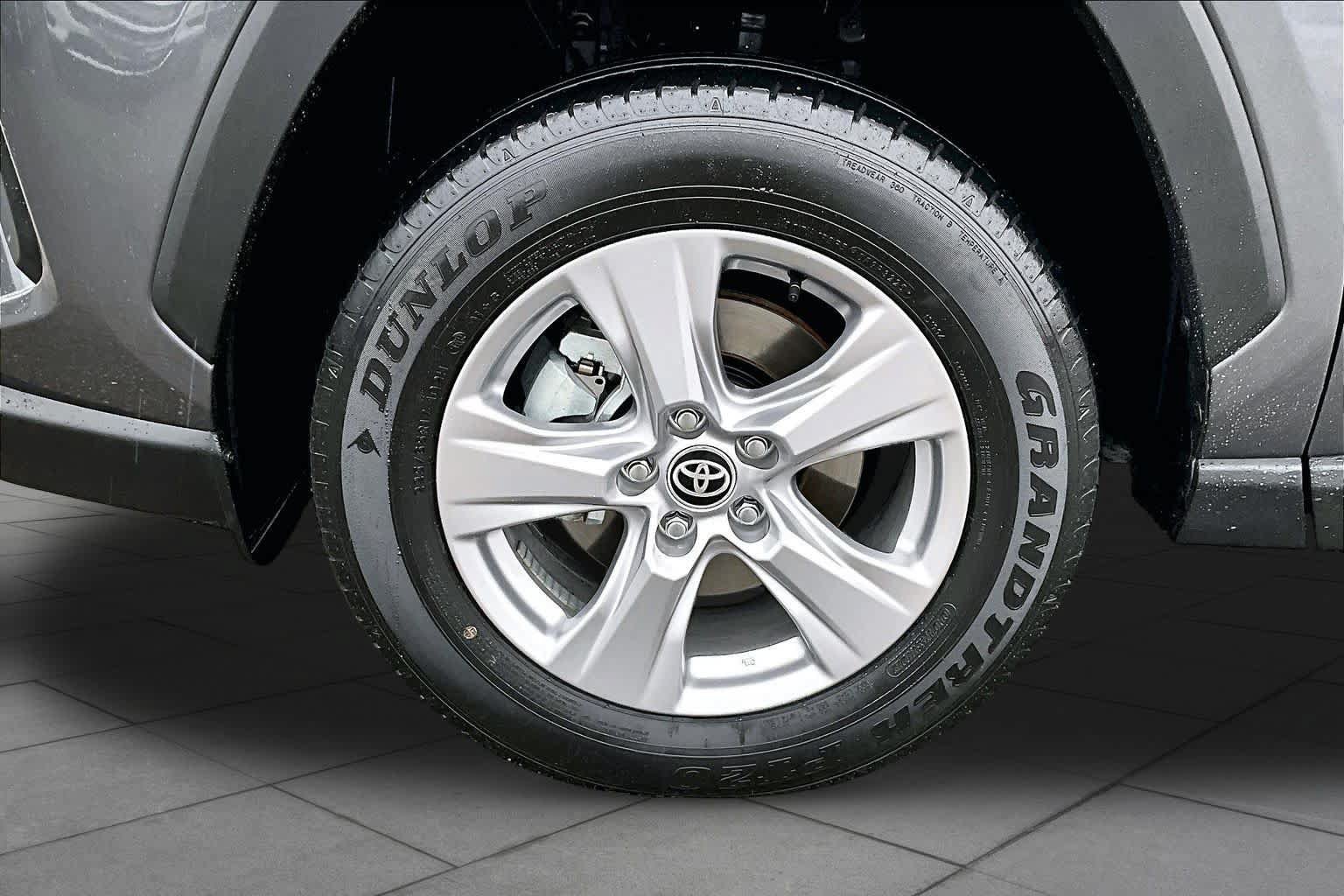 Certified 2025 Toyota RAV4 XLE AWD/4WD image 10
