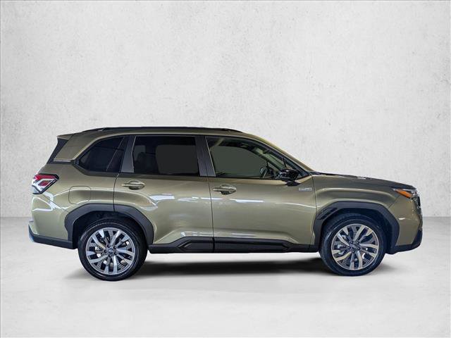 Used 2025 Subaru Forester Touring AWD/4WD image 4