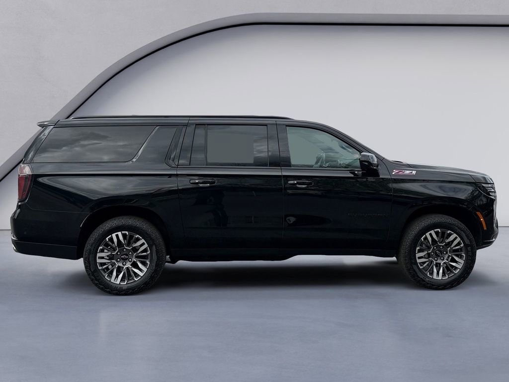 Used 2025 Chevrolet Suburban Z71 image 6