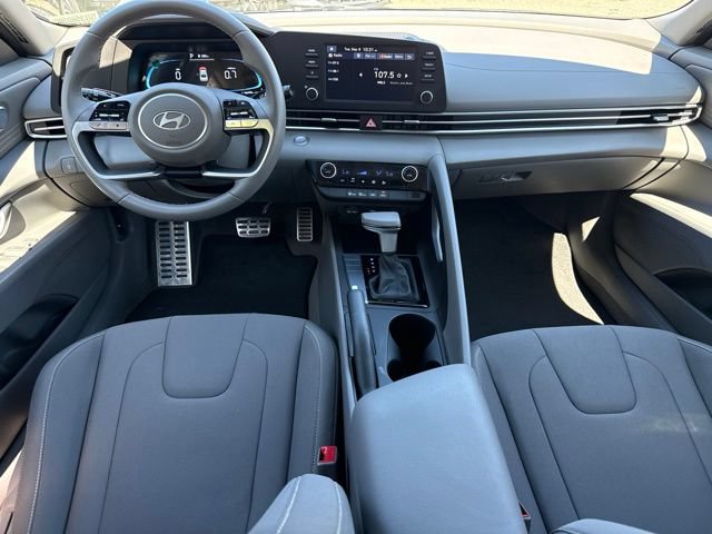 Used 2026 Hyundai Elantra Sport FWD image 4