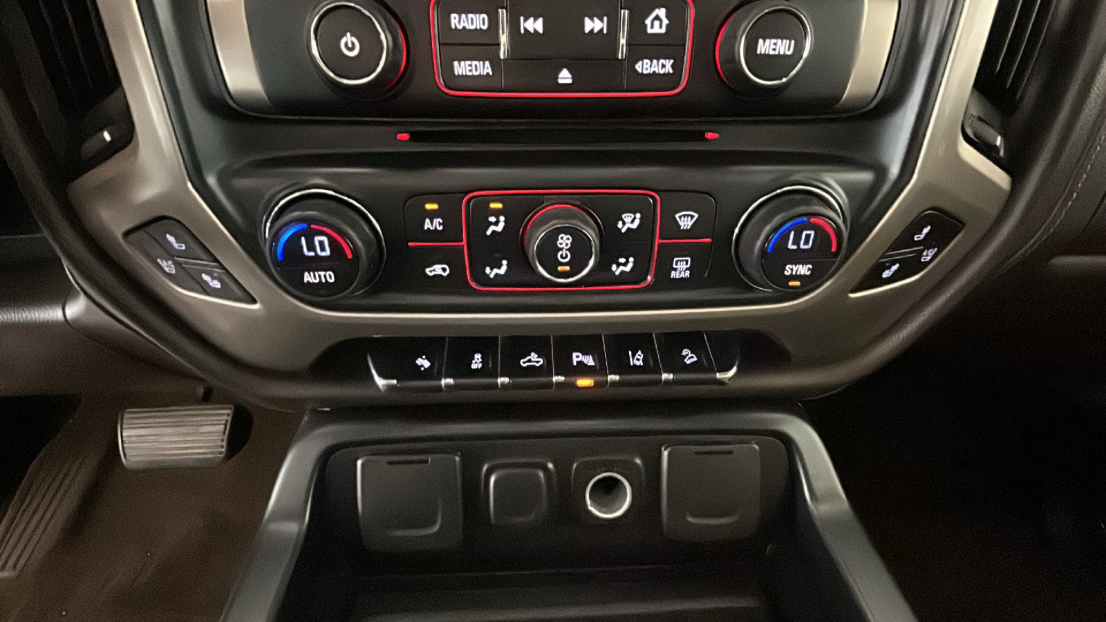 Used 2014 GMC Sierra 1500 Denali AWD/4WD image 23
