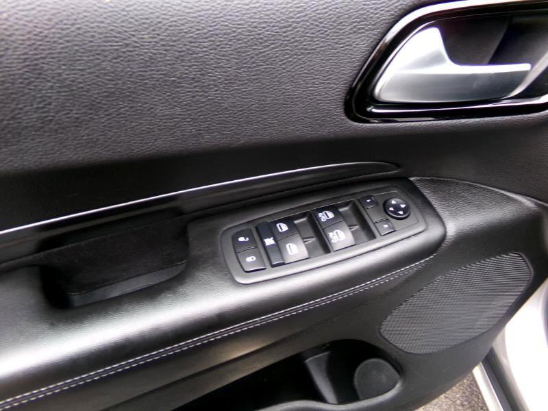 Used 2021 Dodge Durango SXT image 12