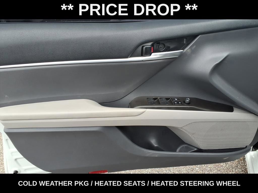 Used 2023 Toyota Camry SE w/ Cold Weather Package FWD image 11