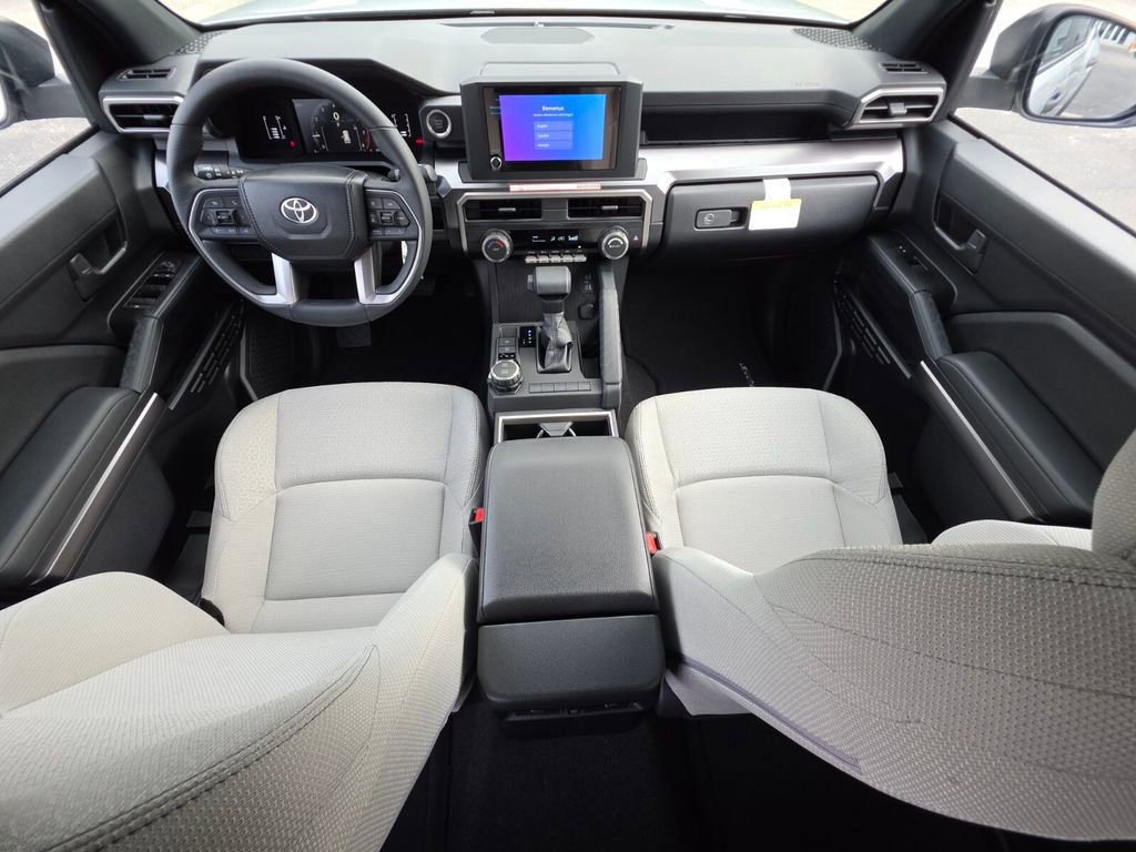 New 2026 Toyota 4Runner SR5 AWD/4WD image 4
