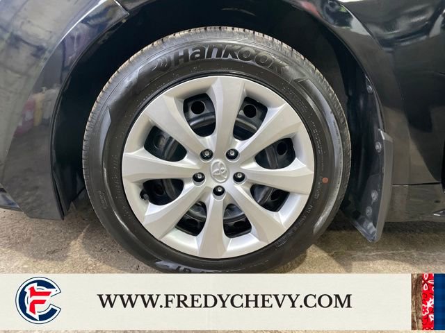 Used 2025 Toyota Corolla LE image 26