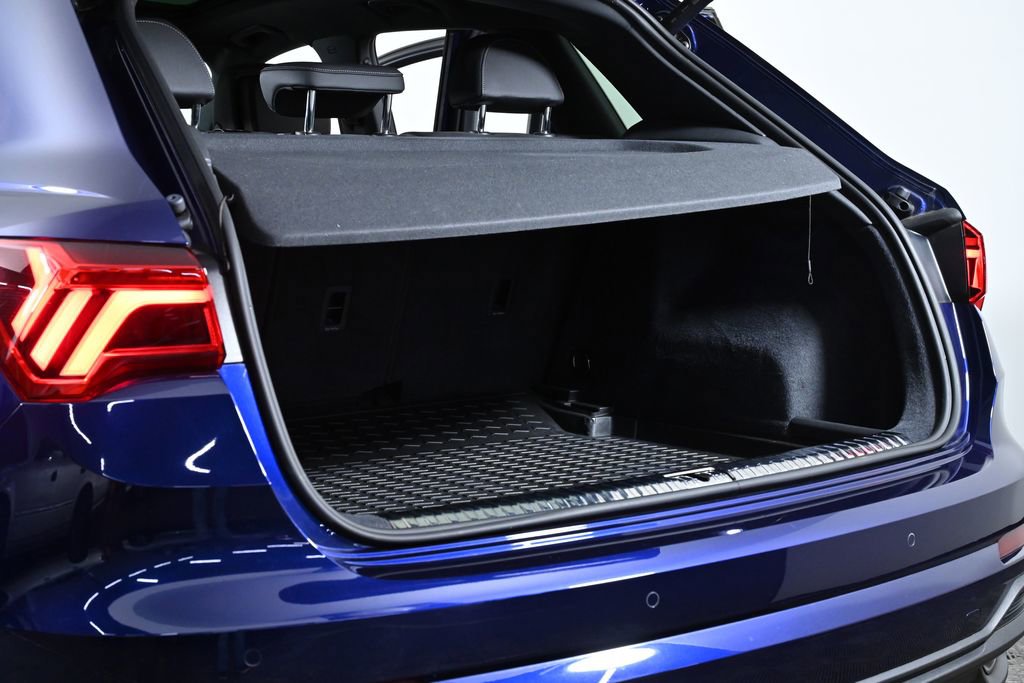 Used 2024 Audi Q3 2.0T Premium Plus w/ Premium Plus Package image 34