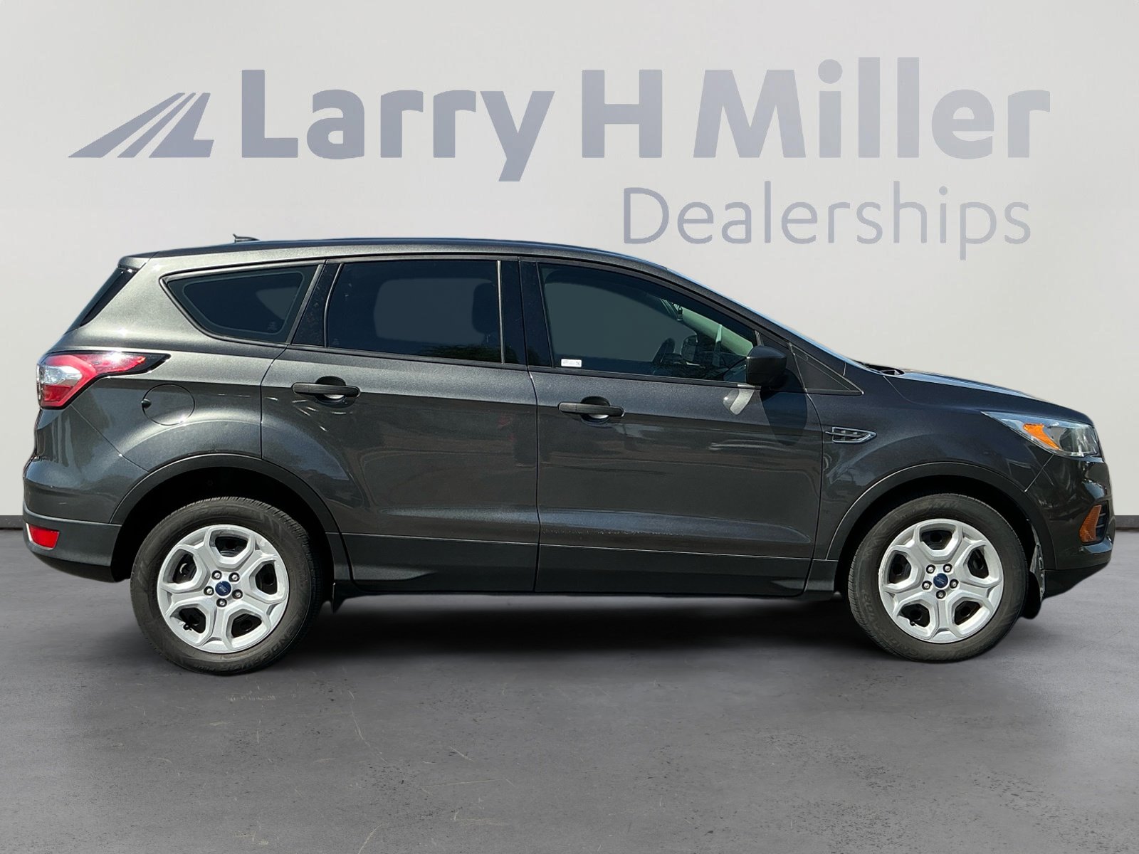 Used 2017 Ford Escape S FWD image 6