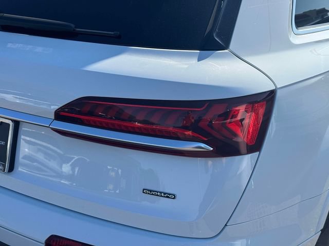 Used 2023 Audi Q7 2.0T Premium Plus w/ Premium Plus Package AWD/4WD image 13