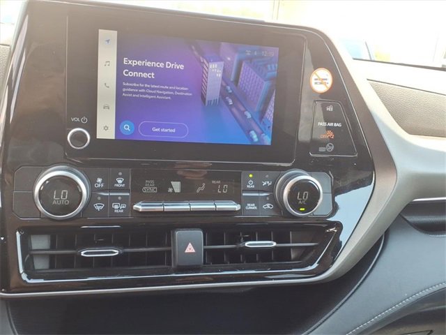 Used 2023 Toyota Highlander LE image 14