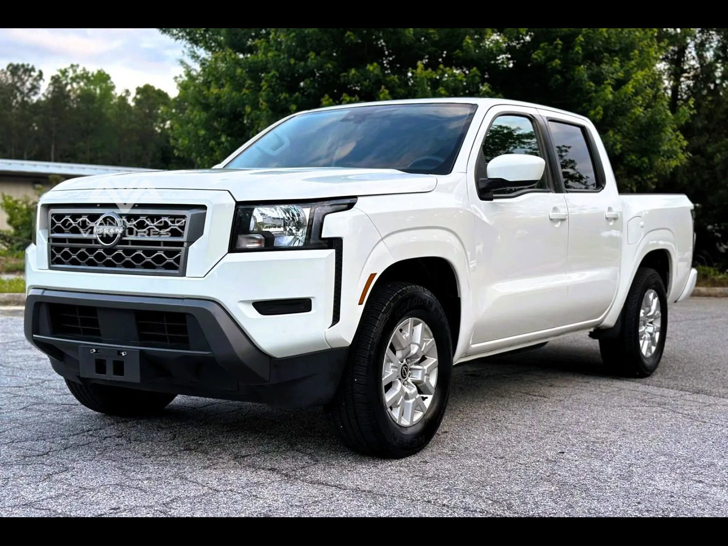 Used 2023 Nissan Frontier SV image 8