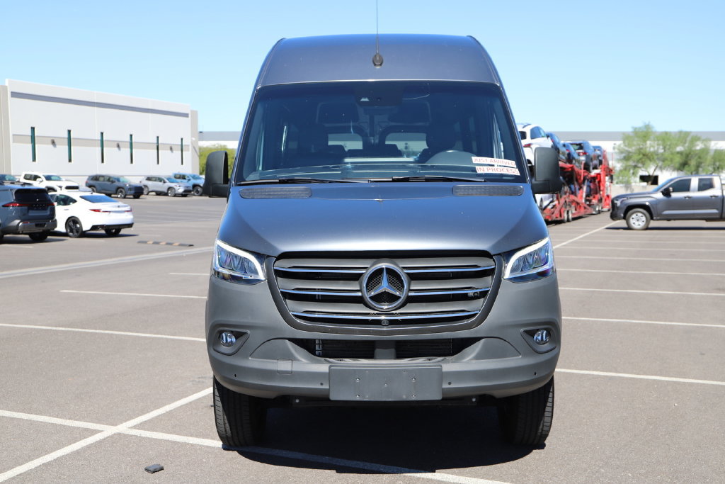 Used 2023 Mercedes-Benz Sprinter 2500 image 3