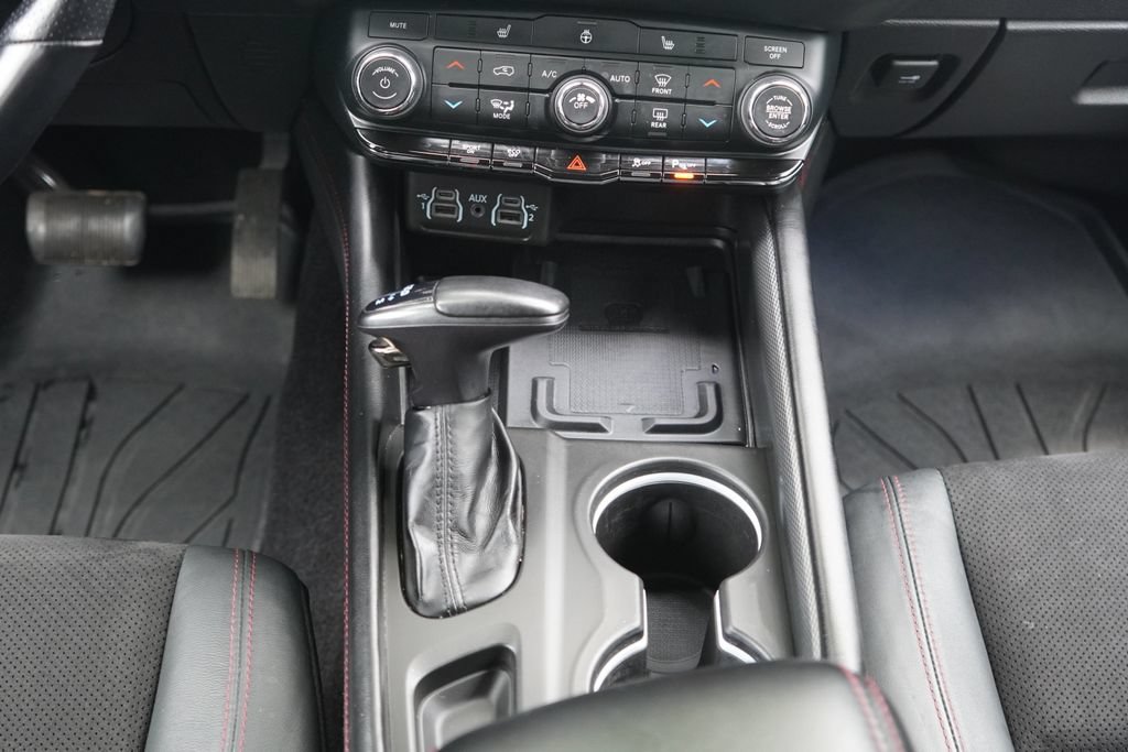 Used 2021 Dodge Durango R/T w/ Blacktop Package AWD/4WD image 22
